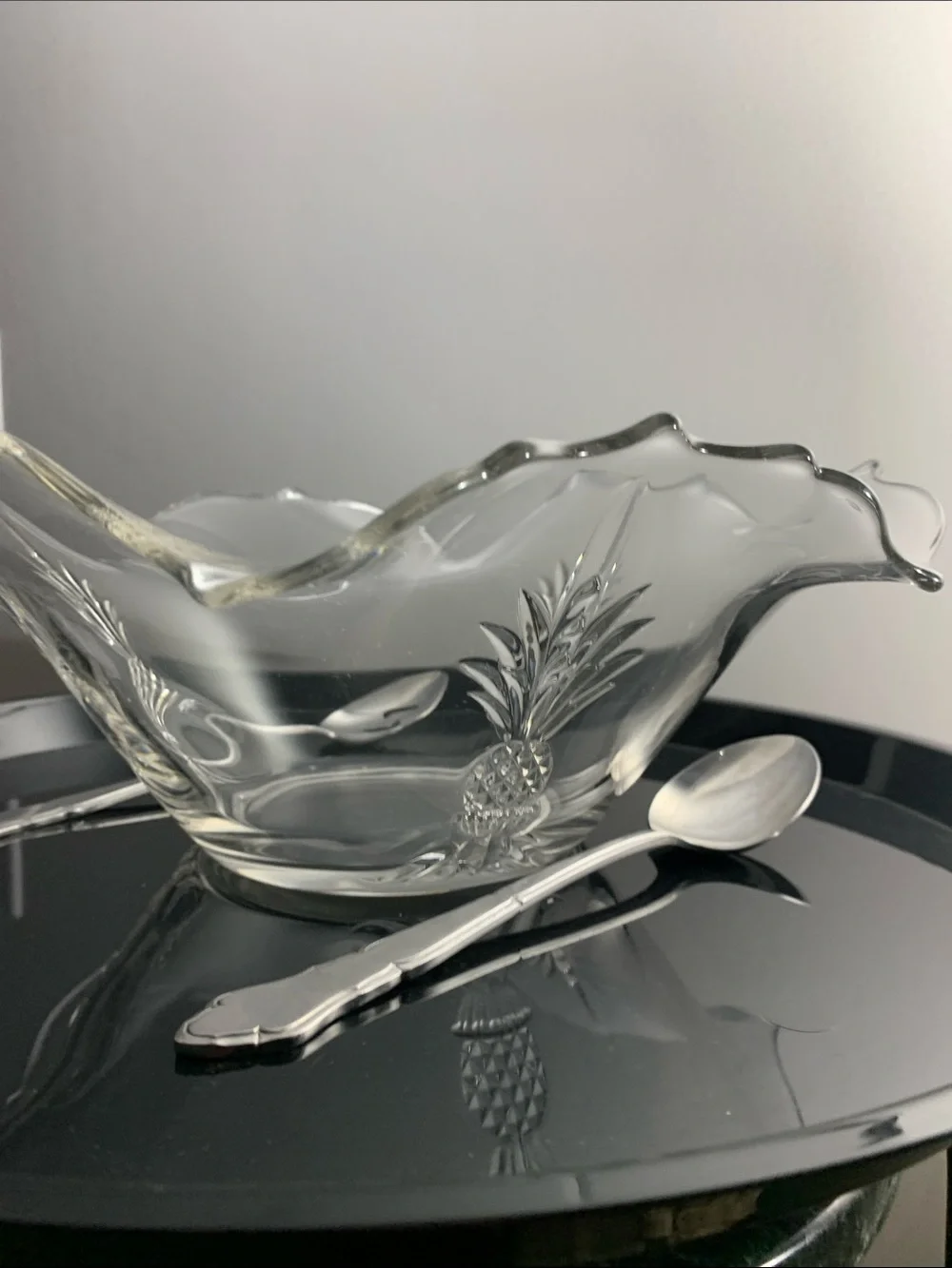 Heisey Pineapple LARGE Crimped Serving Bowl NWOT - STUNNING